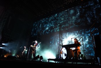 Sigur Rós gave a strong and suggestive performance.